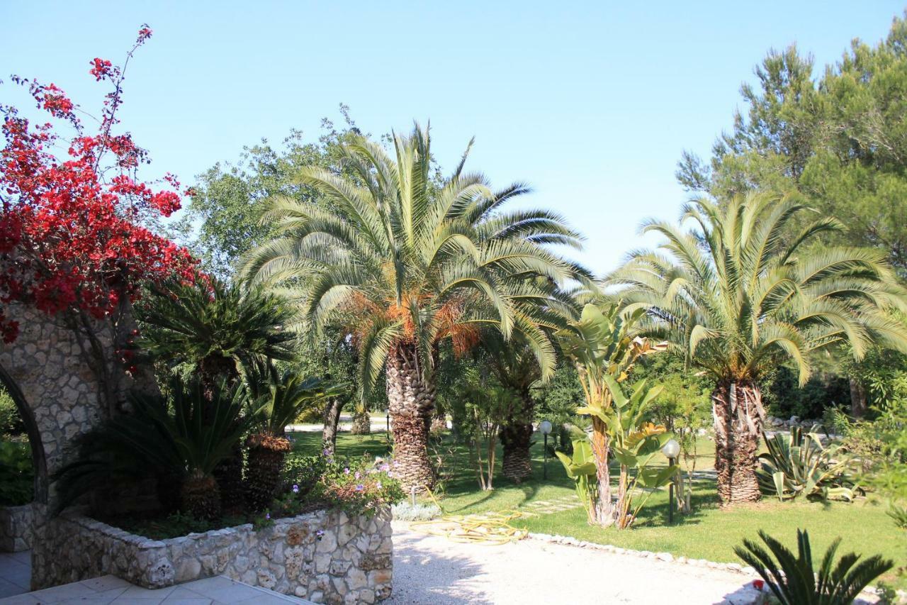 La Macchia Bed & Breakfast Melendugno Bagian luar foto